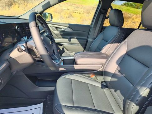 New 2026 Chevrolet Traverse LT w/ Enhanced Driving Package image 19