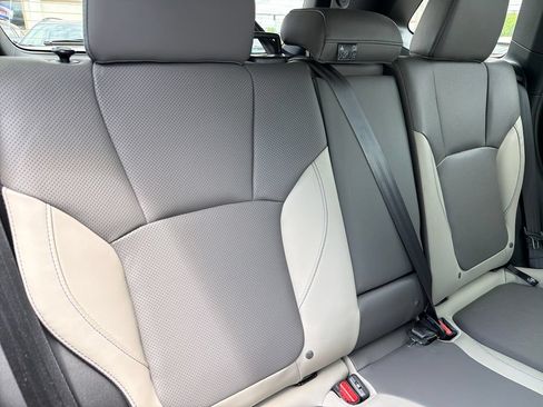 Certified 2025 Subaru Forester Limited AWD/4WD image 33