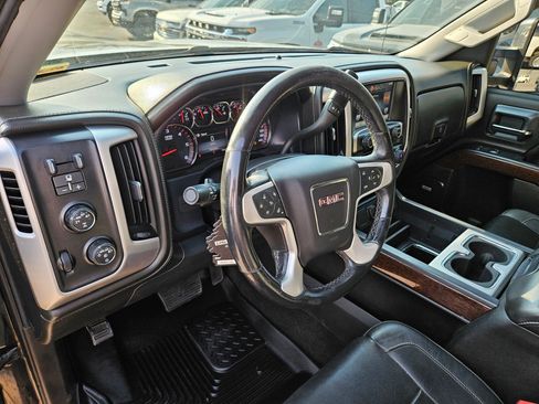 Used 2015 GMC Sierra 1500 SLT w/ SLT Crew Cab Value Package AWD/4WD image 14