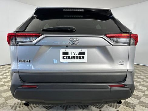 Used 2023 Toyota RAV4 LE AWD/4WD image 6