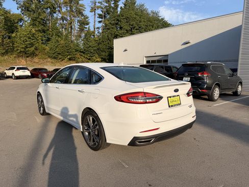 Used 2020 Ford Fusion Titanium AWD/4WD image 5