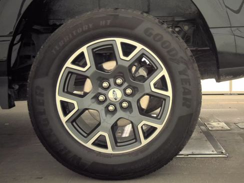Used 2025 Ford F150 STX w/ Equipment Group 200A RWD image 6