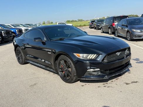 Used 2017 Ford Mustang GT Premium image 2