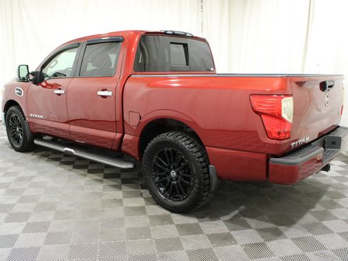 Used 2017 Nissan Titan SL w/ SL Towing Convenience Package RWD image 37