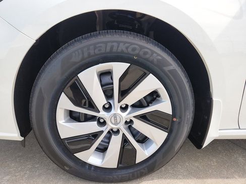 New 2025 Nissan Altima 2.5 S image 20