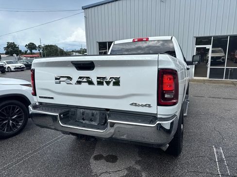 Used 2026 RAM 2500 Big Horn AWD/4WD image 8