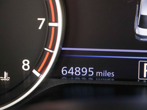 Used 2021 Nissan Altima 2.5 SR w/ SR Premium Package FWD image 16
