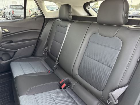 Used 2026 Chevrolet Trax LT image 28