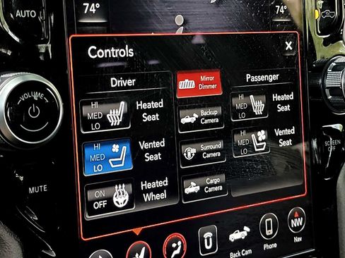 Used 2020 RAM 2500 Laramie AWD/4WD image 30