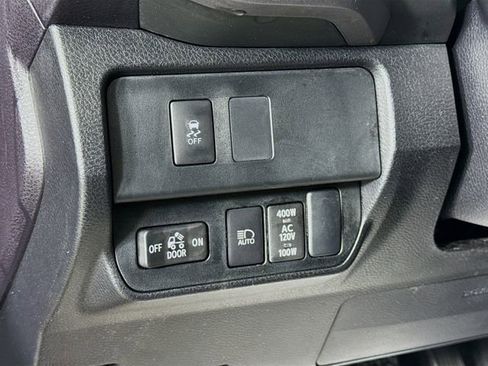 Used 2023 Toyota Tacoma SR image 10