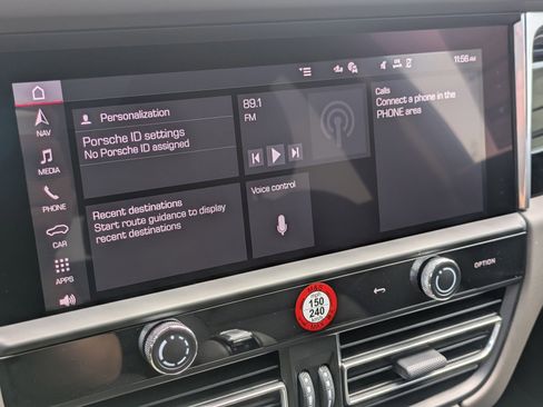 New 2025 Porsche Macan S image 17