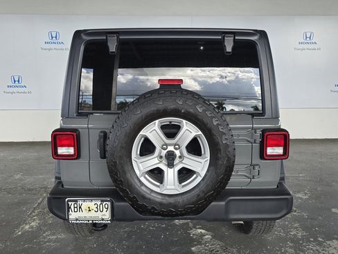 Used 2023 Jeep Wrangler Sport S image 27
