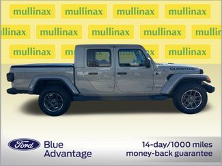 Used 2020 Jeep Gladiator Overland video 2