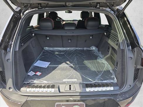 New 2026 Land Rover Range Rover Sport Dynamic SE AWD/4WD image 12