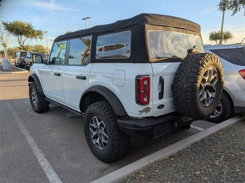 Used 2022 Ford Bronco Badlands image 2