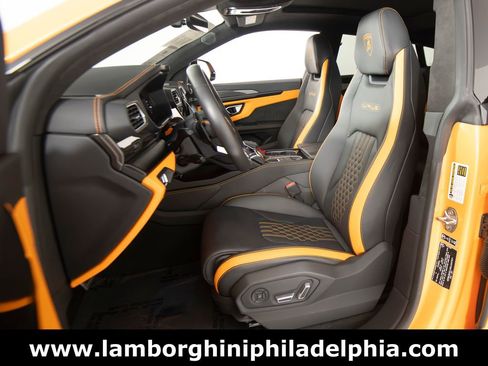 Used 2024 Lamborghini Urus S AWD/4WD image 36