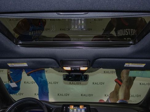 Used 2023 Honda Odyssey Sport image 13