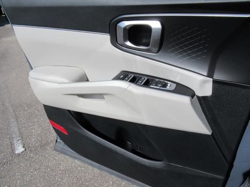 Used 2025 Kia Sorento S w/ Panoramic Sunroof Package image 26