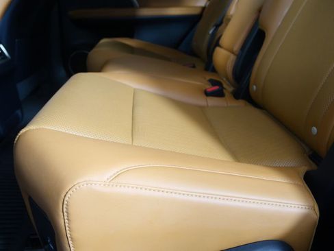 Used 2022 Lexus RX 350L FWD w/ Premium Package image 15