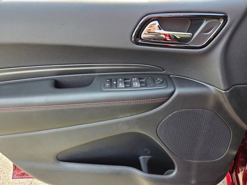 Used 2025 Dodge Durango GT RWD image 24