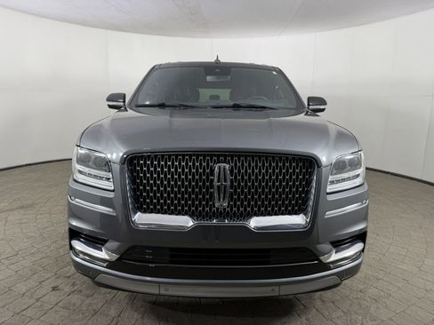 Used 2021 Lincoln Navigator L Reserve w/ Luxury Package AWD/4WD image 2
