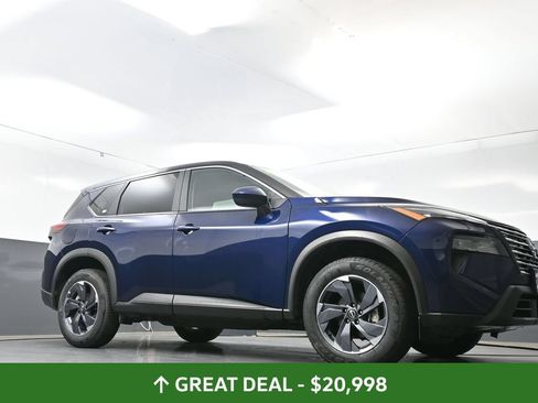 Used 2025 Nissan Rogue SV FWD image 52