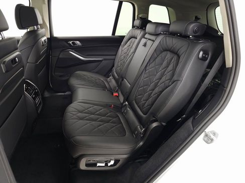 Used 2026 BMW X7 xDrive40i image 40