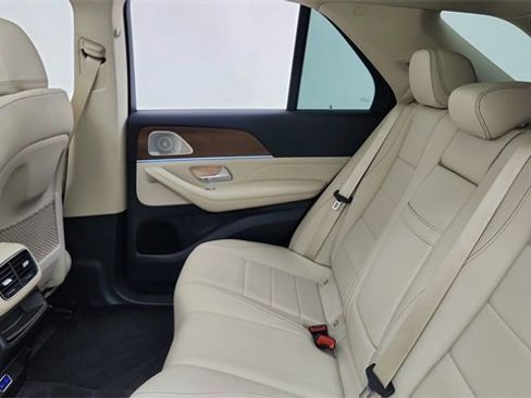 Used 2024 Mercedes-Benz GLE 350 4MATIC image 28