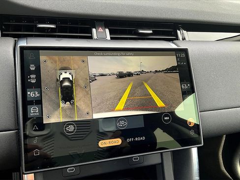 Certified 2025 Land Rover Discovery Sport S image 23