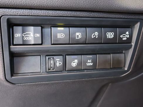Used 2025 Toyota Sequoia SR5 w/ SR5 Premium Package AWD/4WD image 23