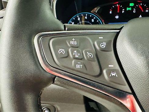 Used 2024 Chevrolet Equinox Premier AWD/4WD image 15