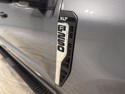 Used 2024 Ford F250 XLT image 21