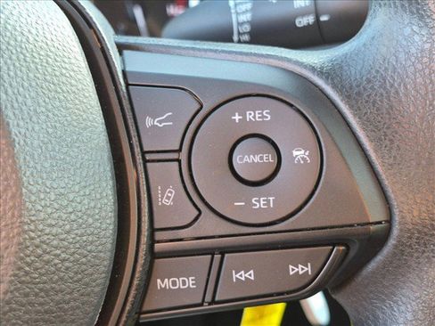 Used 2023 Toyota RAV4 LE FWD image 19
