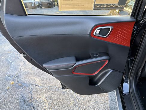 Used 2023 Kia Soul GT-Line FWD image 21