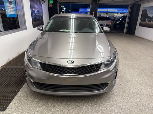 Used 2016 Kia Optima LX FWD image 3