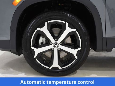 New 2026 Volkswagen Tiguan SE AWD/4WD image 6