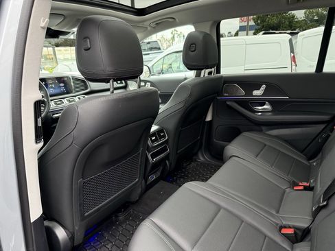 Certified 2026 Mercedes-Benz GLS 450 4MATIC image 24