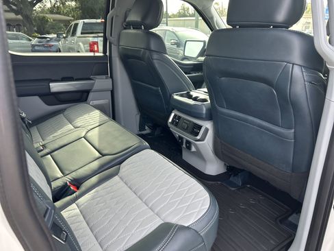 Used 2023 Ford F150 Limited image 17