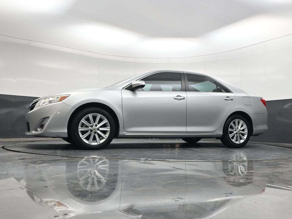 Used 2012 Toyota Camry XLE FWD image 34