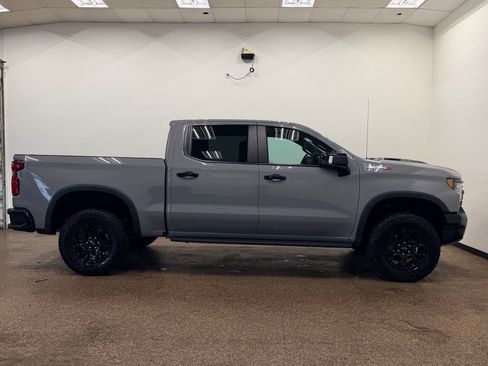 Used 2024 Chevrolet Silverado 1500 ZR2 w/ Technology Package AWD/4WD image 8