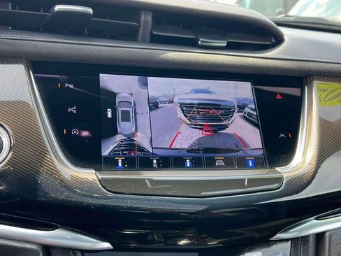 Used 2025 Cadillac XT6 Sport w/ Platinum Package AWD/4WD image 31