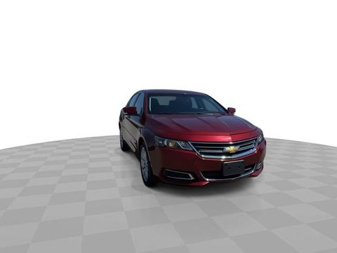 Used 2016 Chevrolet Impala LT w/ Convenience Package FWD image 2