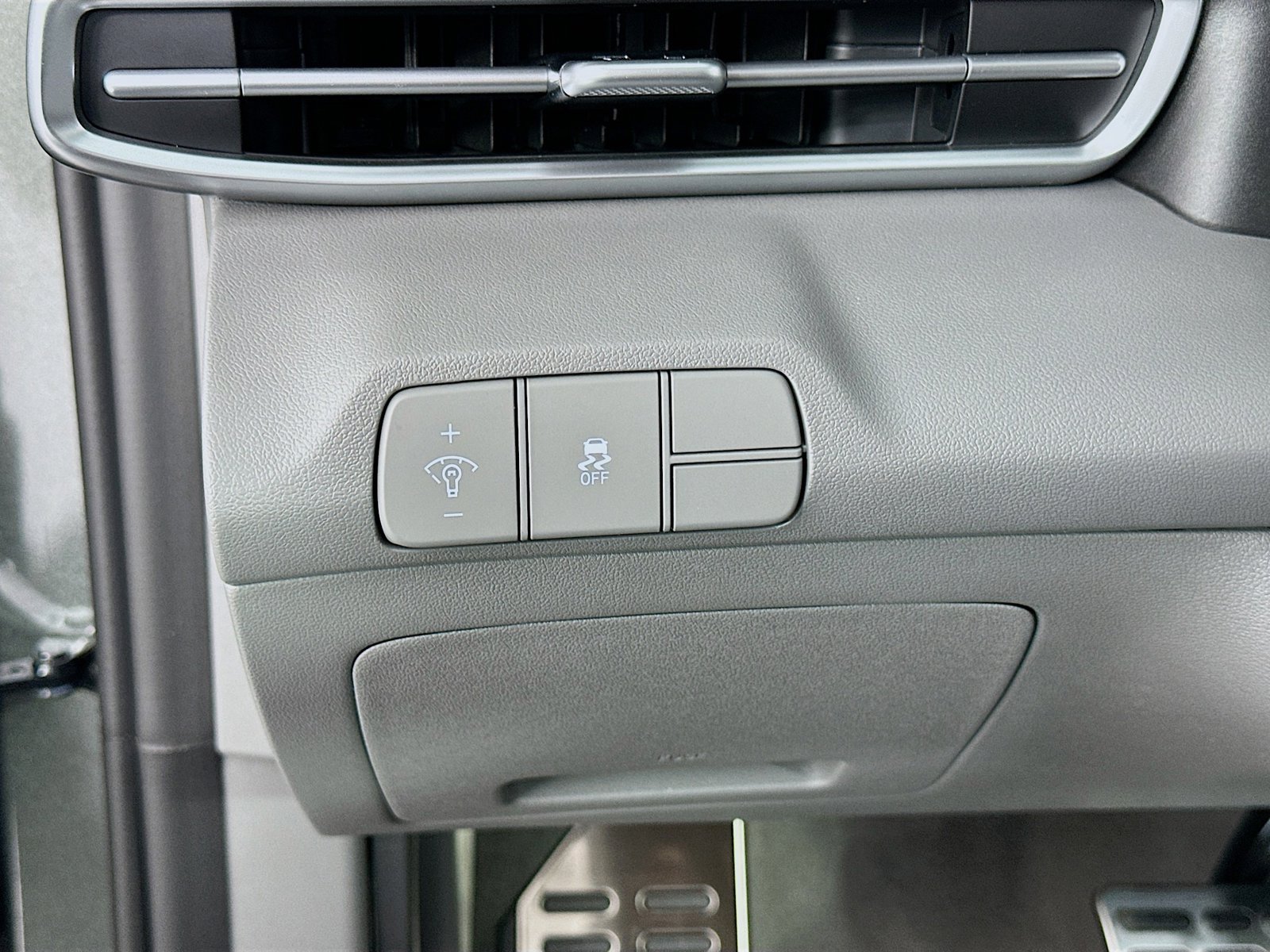 Certified 2026 Hyundai Elantra SEL Sport Premium FWD image 12