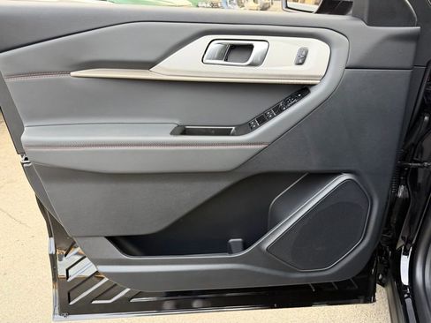 New 2026 Ford Explorer Active image 11