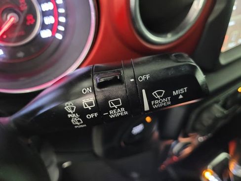 Used 2019 Jeep Wrangler Unlimited Rubicon w/ Dual Top Group image 47