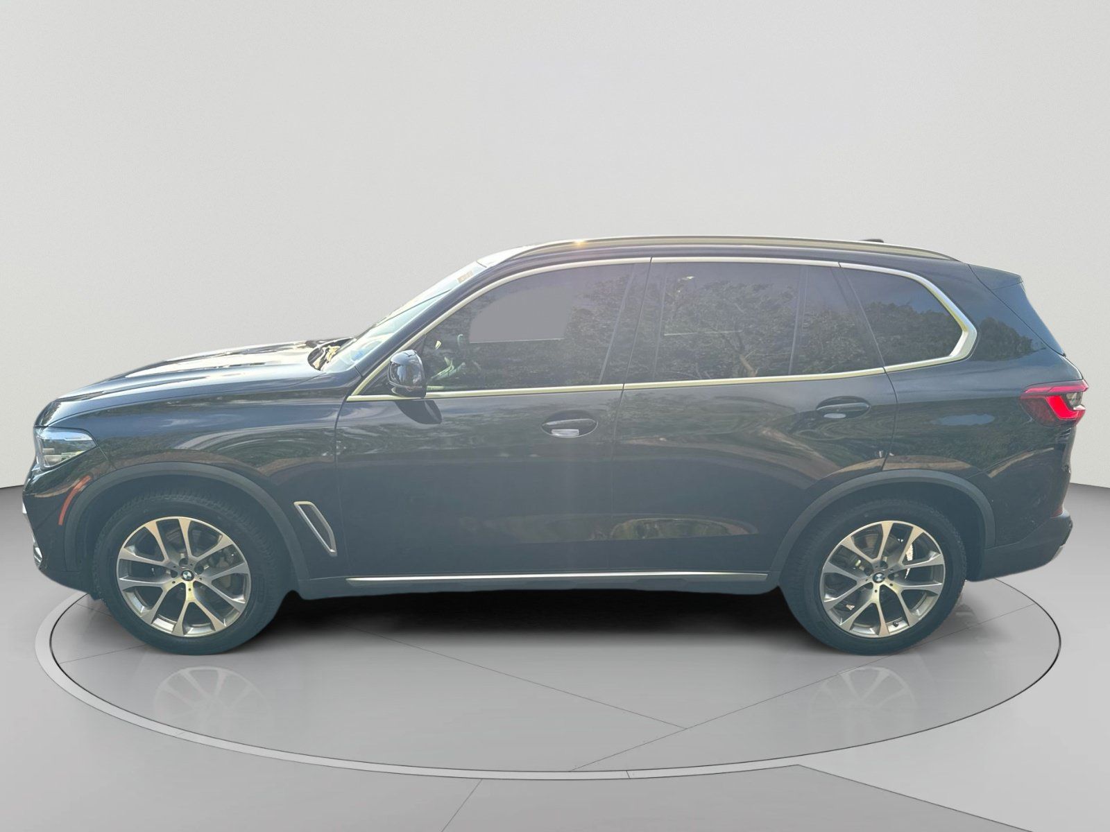 Used 2019 BMW X5 xDrive40i w/ Premium Package 2 AWD/4WD image 8