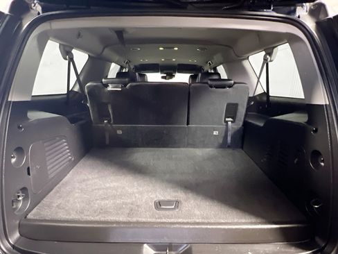 Used 2019 GMC Yukon XL SLE w/ SLE Value Package image 33