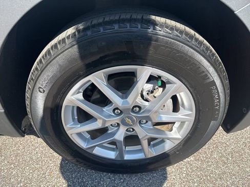 Used 2023 Chevrolet Equinox LS w/ Driver Confidence II Package image 13