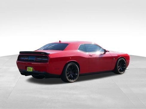 Used 2015 Dodge Challenger SRT Hellcat image 9