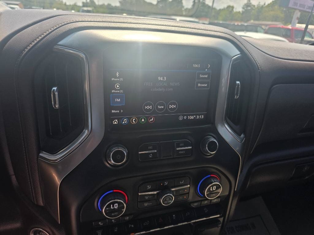 Used 2022 Chevrolet Silverado 2500 LTZ w/ LTZ Premium Package AWD/4WD image 16